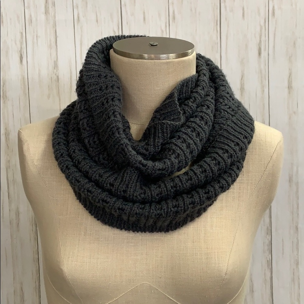 Shasa Gray Infinity Scarf